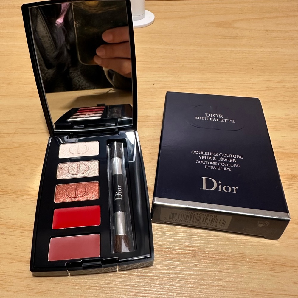 Dior Mini Palette — Champagne, Rose Gold & Red Shades - Picture 4 of 5